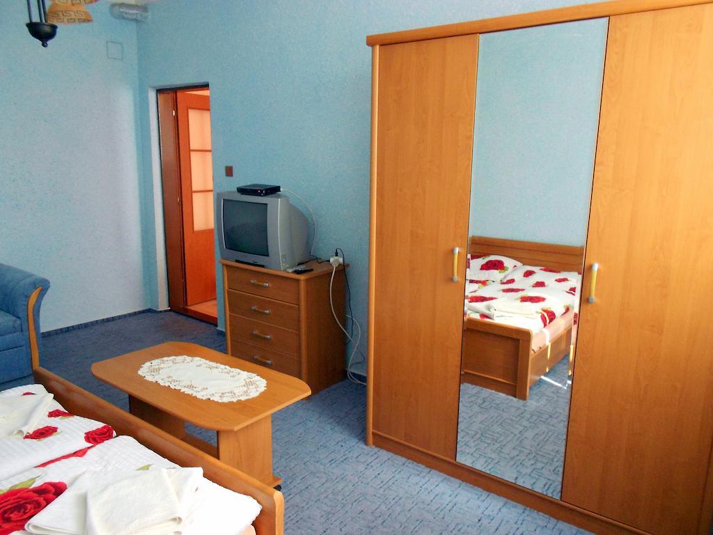 Blue Paradise Penzion Ostrava Room photo